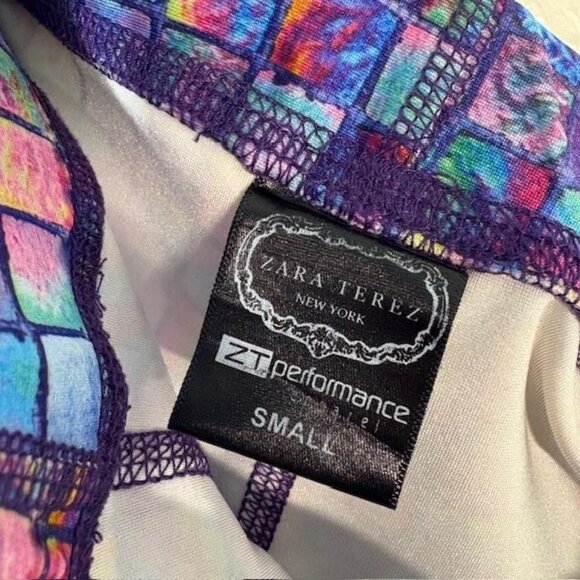 Zara Terez Leggings Womens Small Mosaic Print Capri ZT Performance Made USA Yoga - Picture 4 of 8